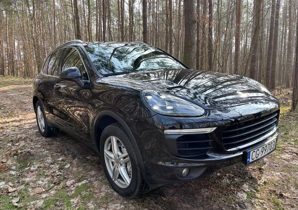 Porsche Cayenne cena 160000 przebieg: 190000, rok produkcji 2016 z Grudziądz małe 781